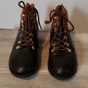 Girls boots